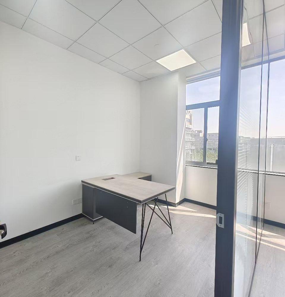 上海宝钢浦东国贸大厦二手房房源图片