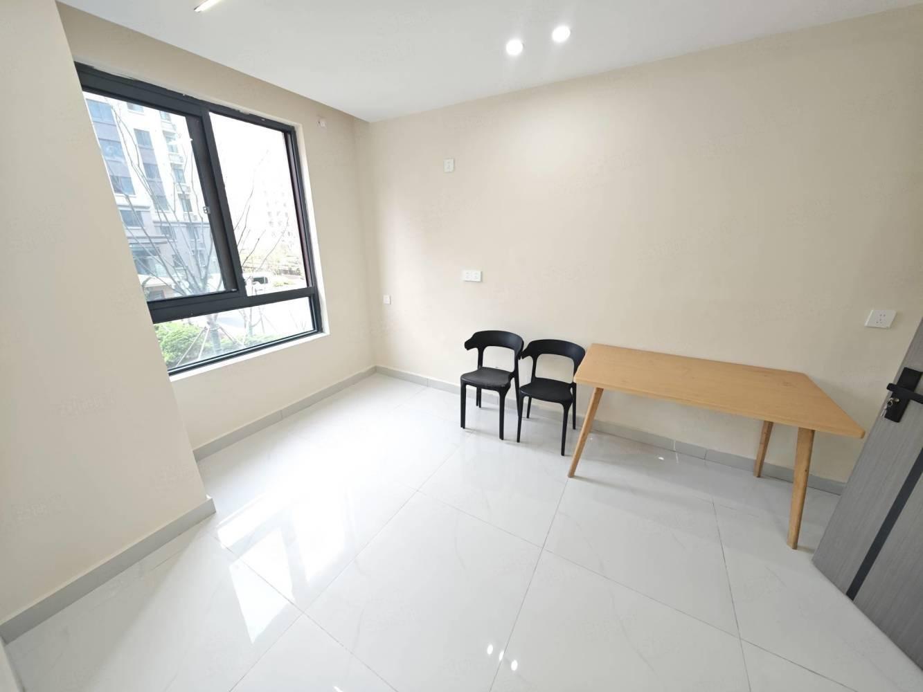 上海金海华城华彩新苑二手房房源图片