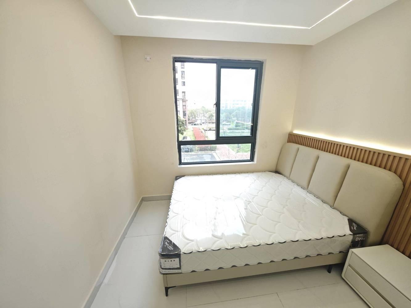 上海金海华城华彩新苑二手房房源图片