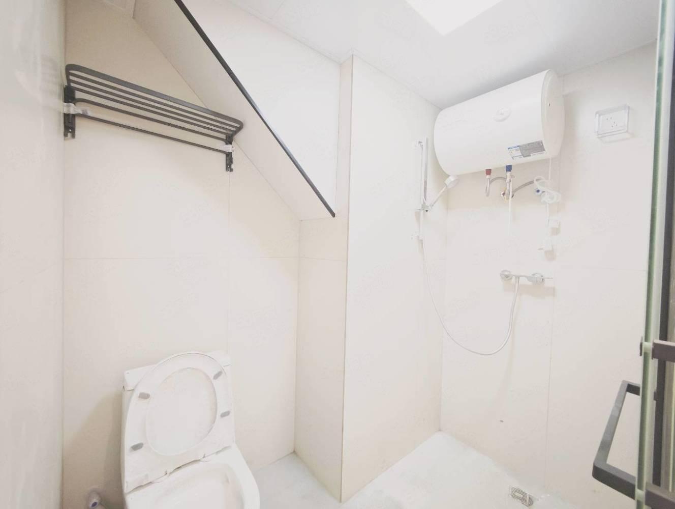 上海洪德路820号楼二手房房源图片