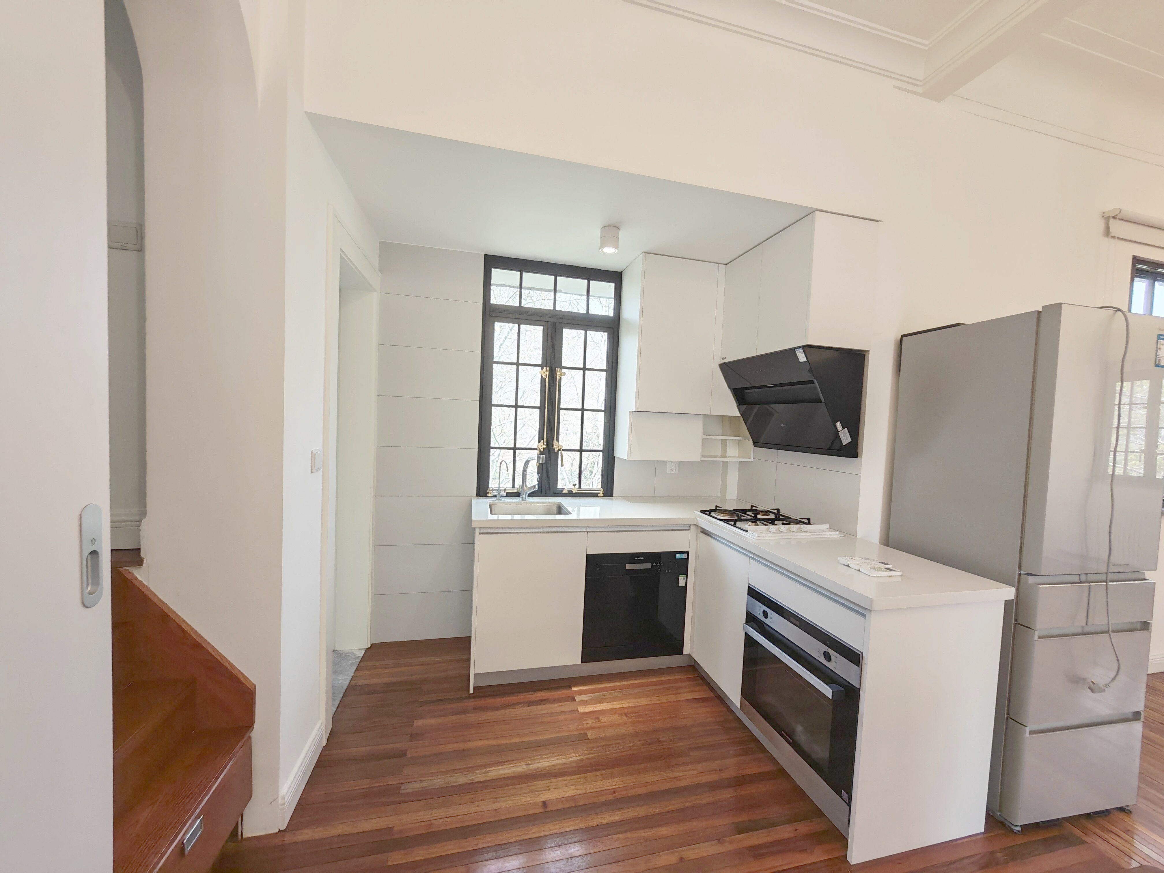 上海岳阳路195弄小区二手房房源图片