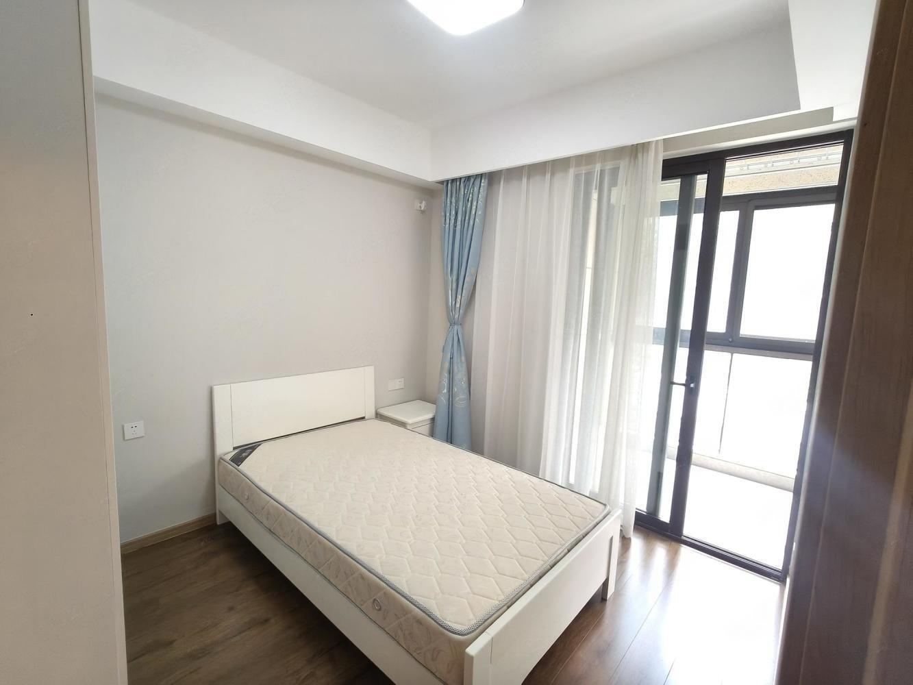 上海大华锦绣四季二手房房源图片