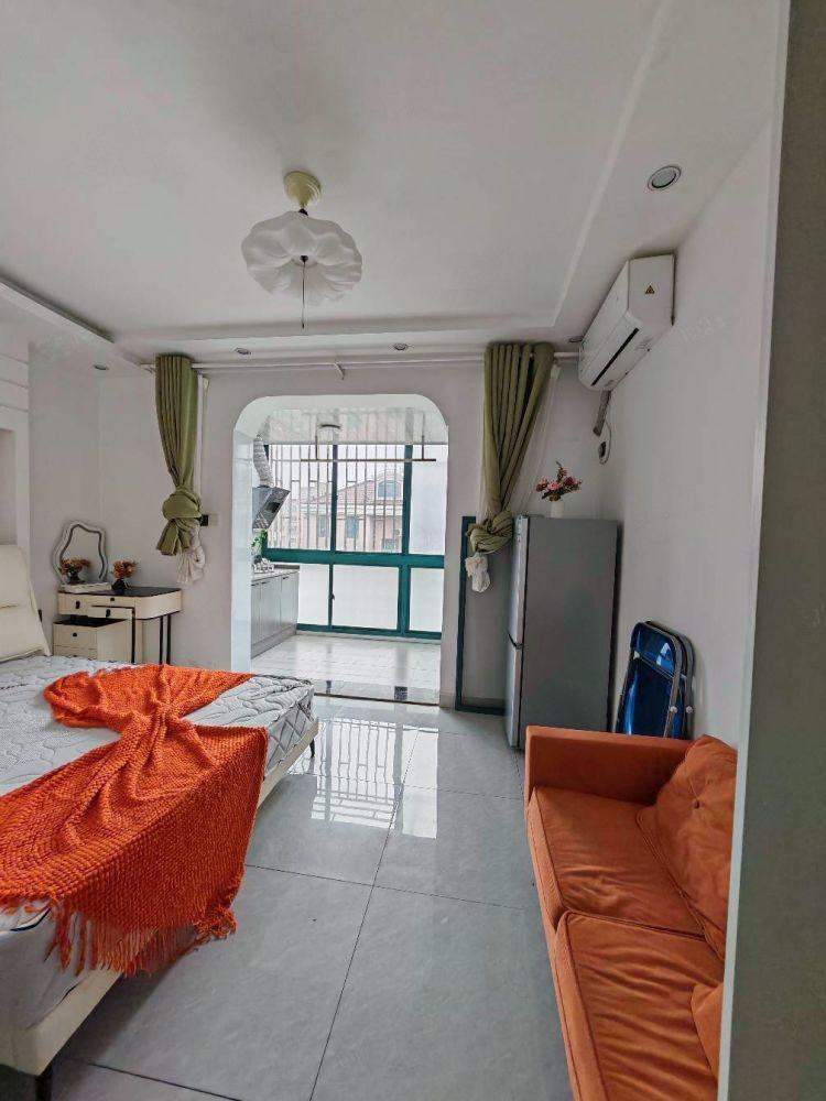 上海齐爱佳苑二手房房源图片