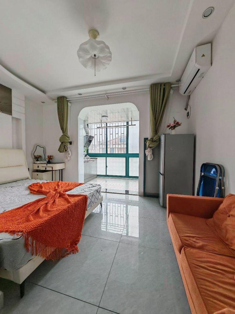 上海齐爱佳苑二手房房源图片