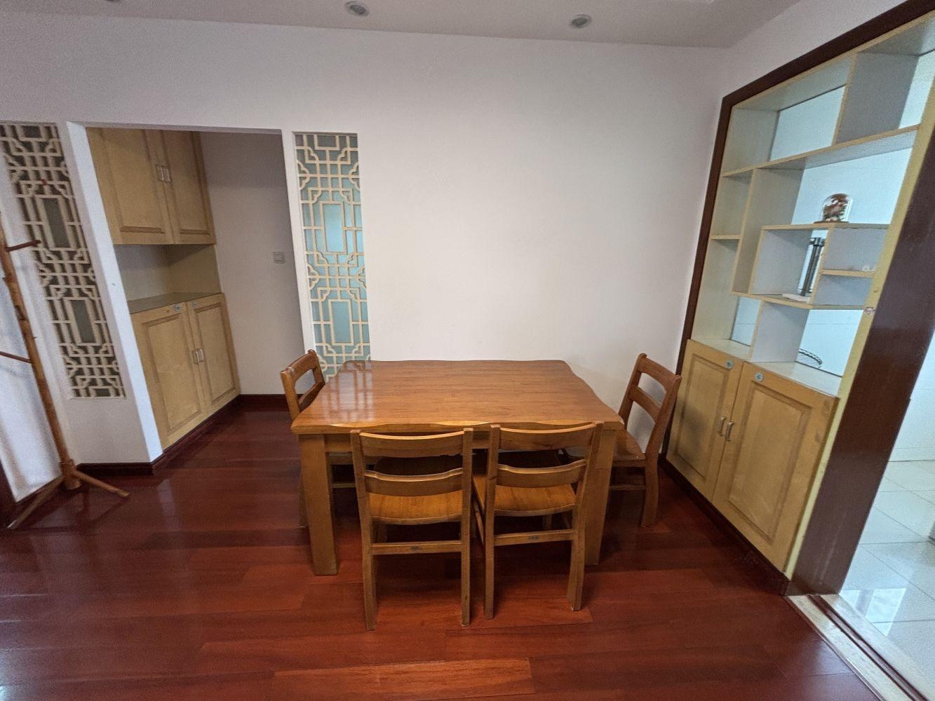 上海保利金爵公寓二手房房源图片