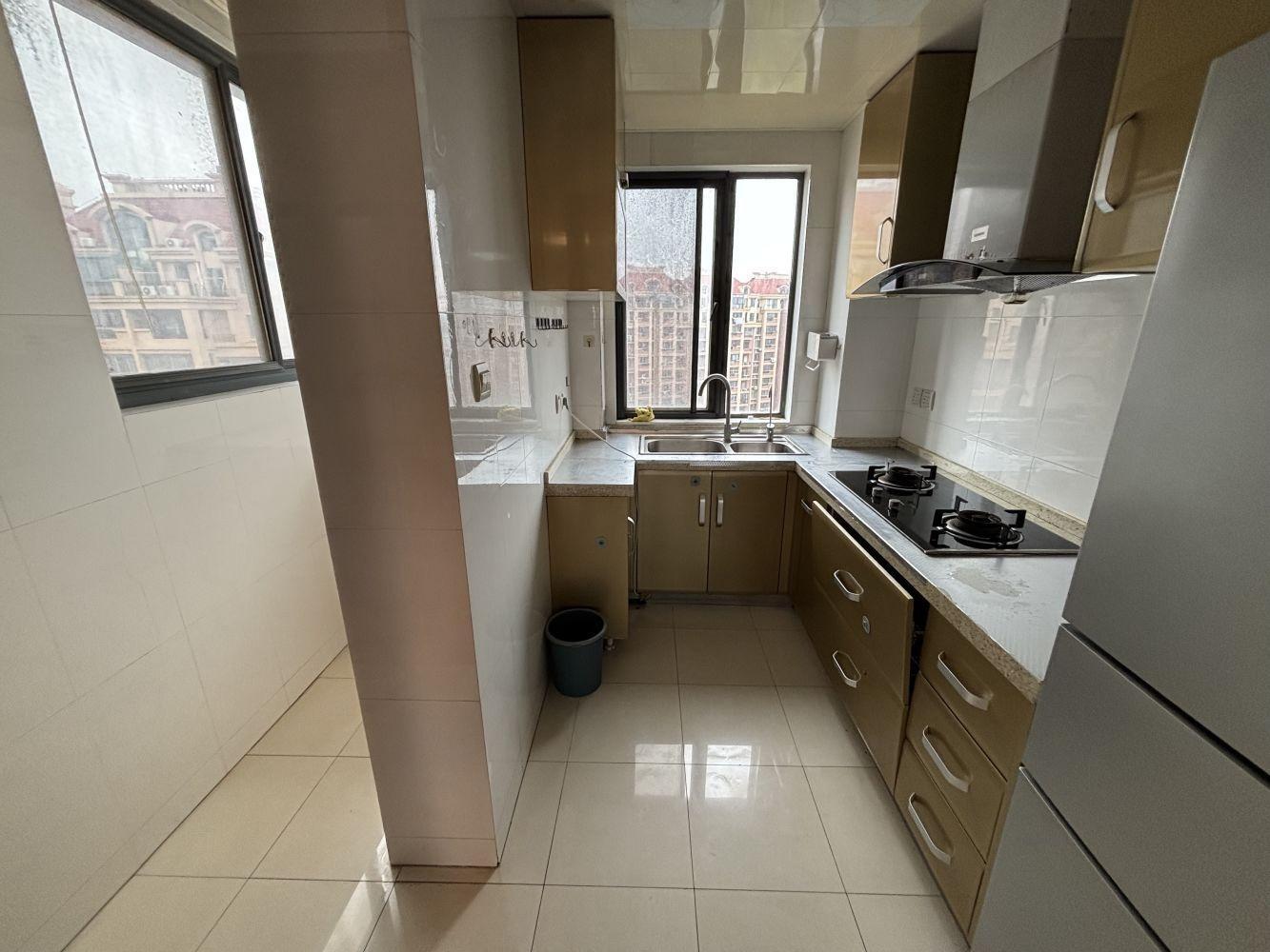 上海保利金爵公寓二手房房源图片