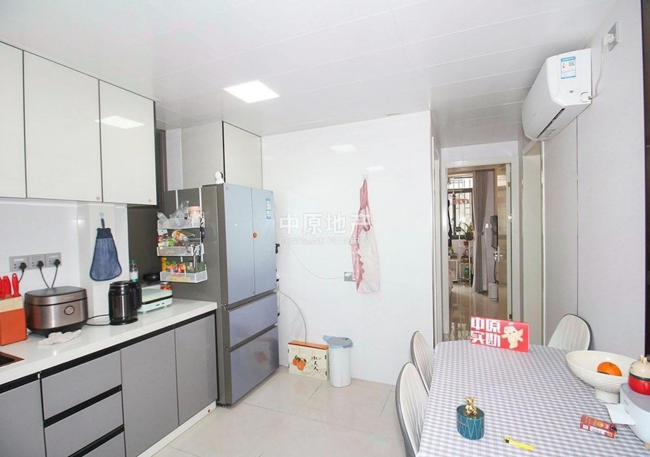 上海霍新小区二手房房源图片