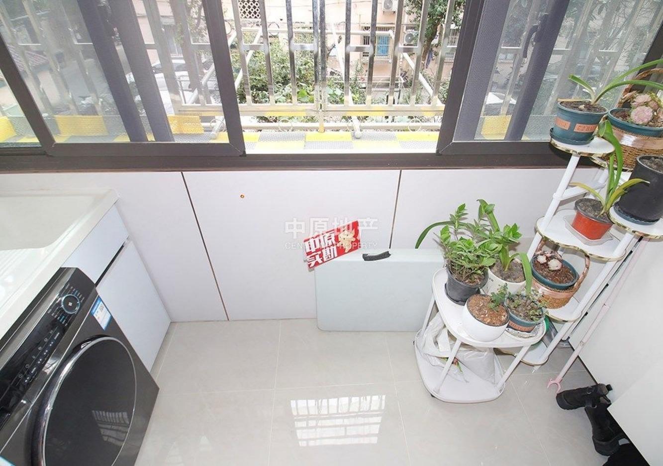 上海霍新小区二手房房源图片