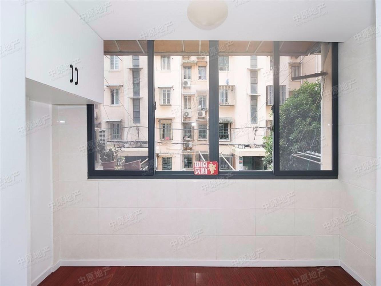 上海江浦路2009弄小区二手房房源图片