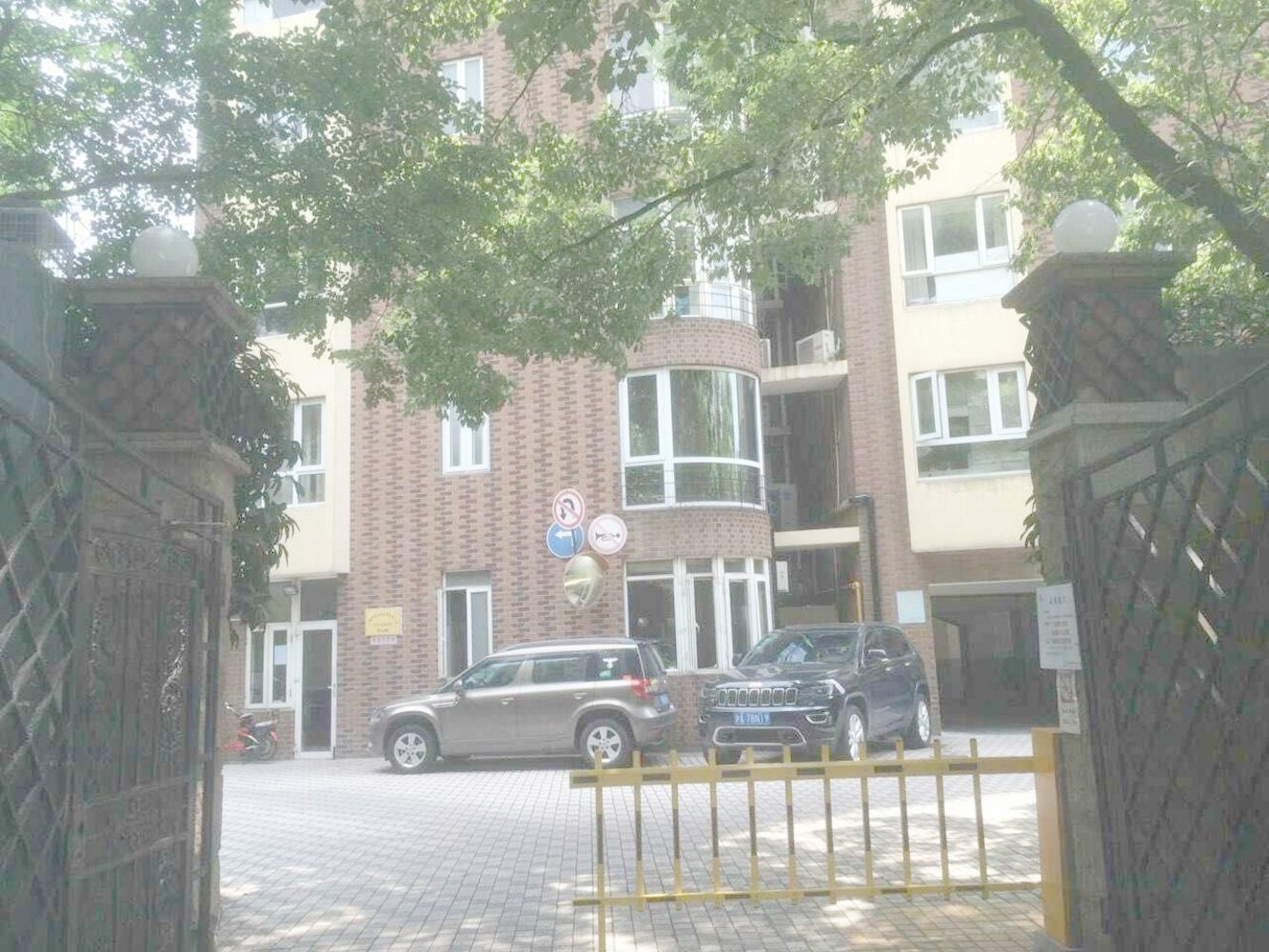 上海艺术公寓二手房房源图片