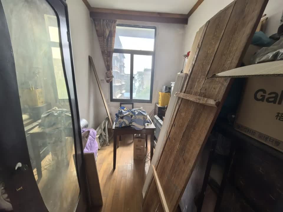 武汉长江委酒宝荡小区二手房房源图片