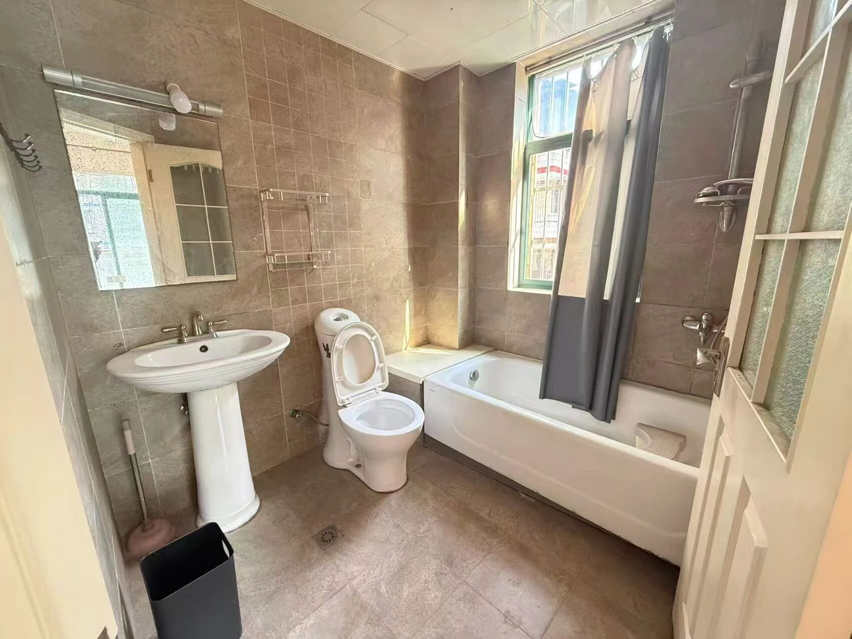 武汉新兴华鼎丽都二手房房源图片