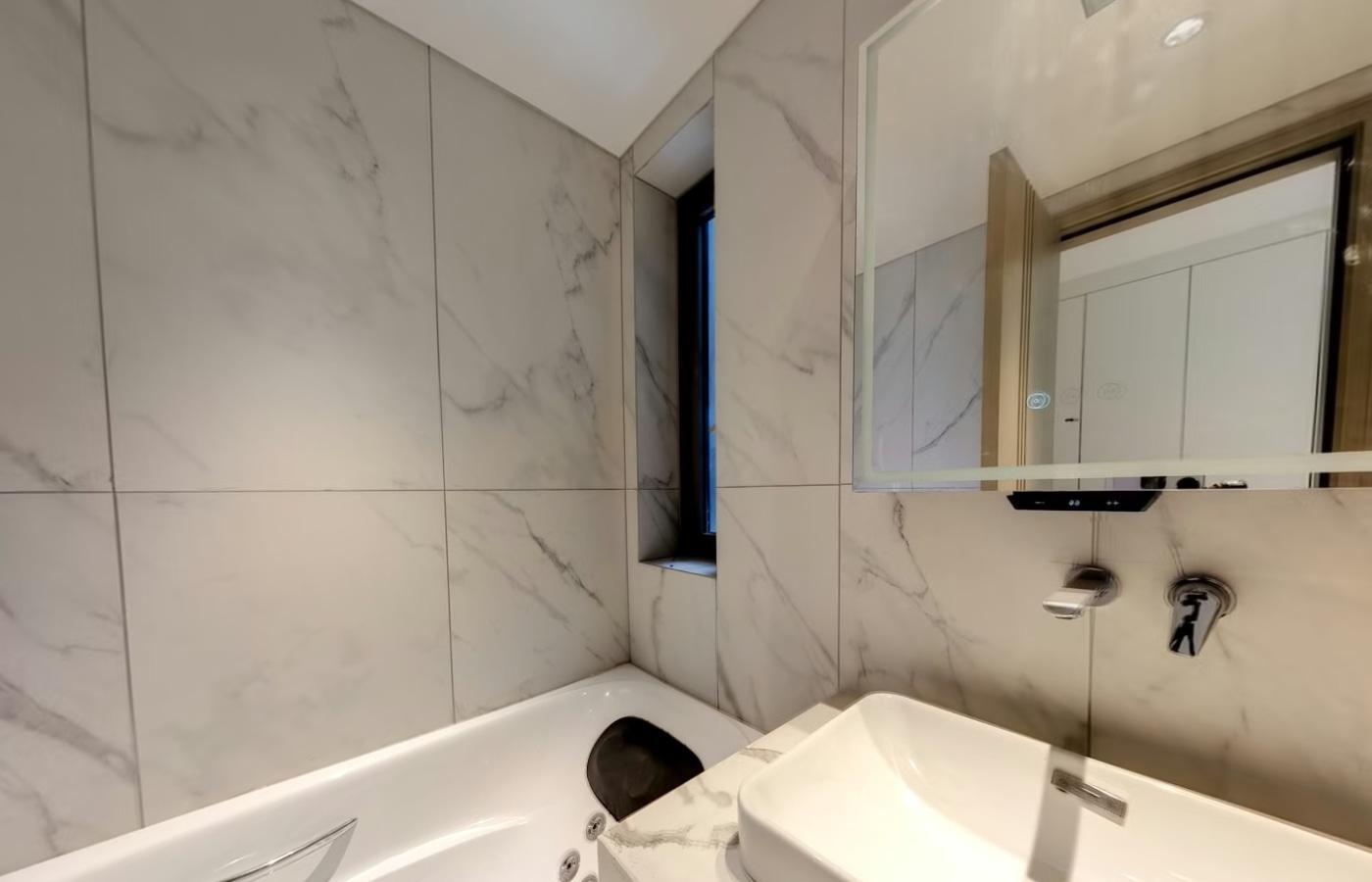 武汉复星外滩中心二手房房源图片