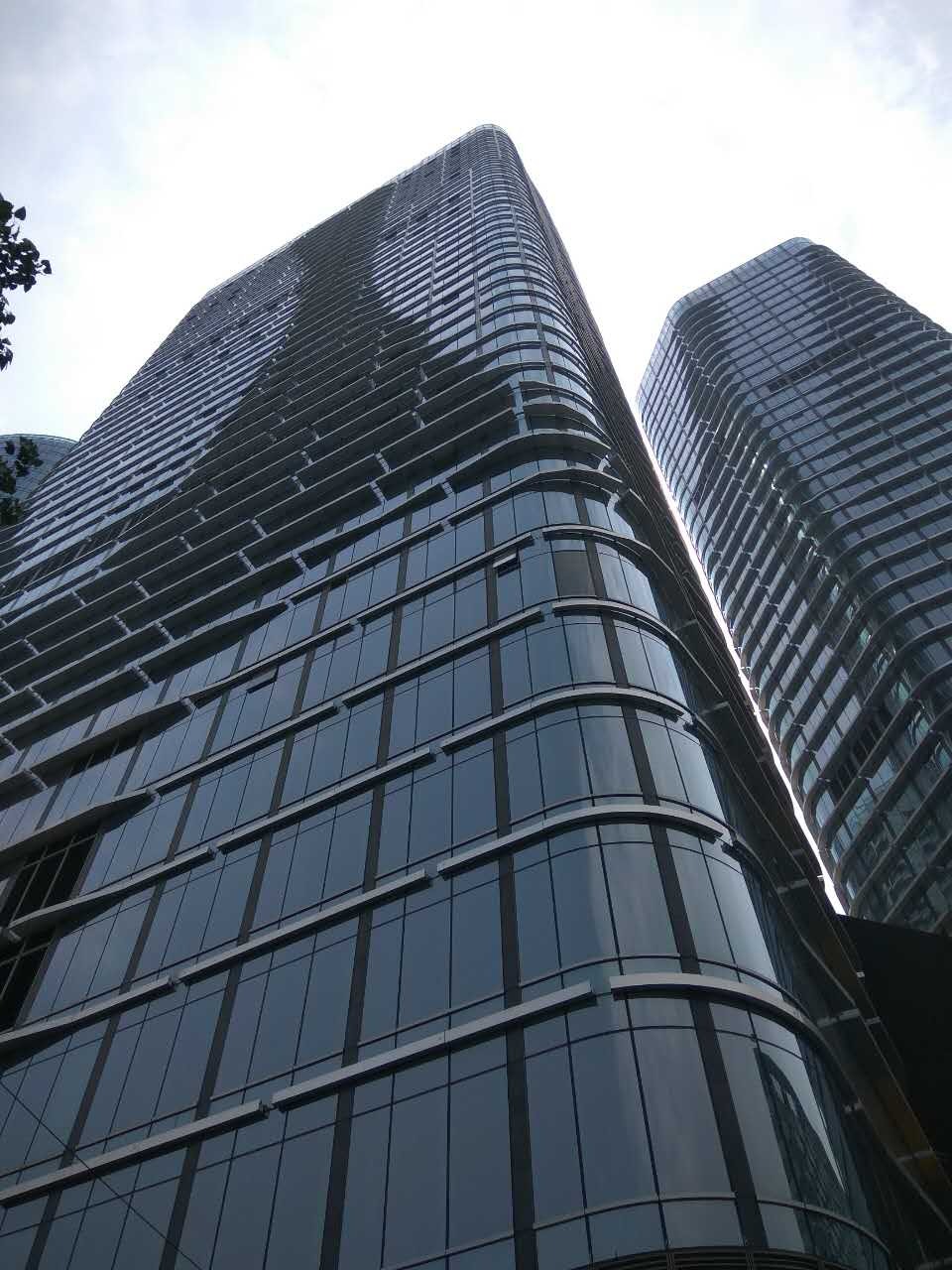 银泰中心 地铁超甲级写字楼 市政府盘 人南地标