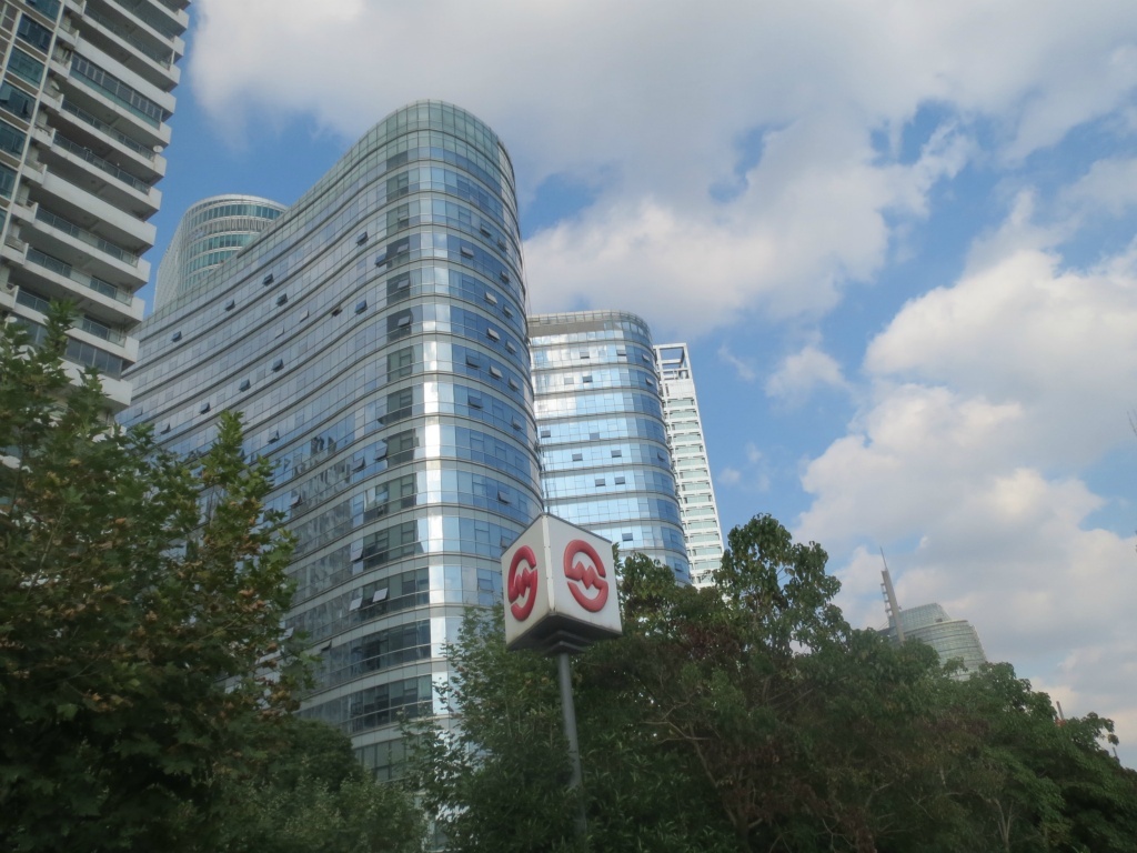 浦电路地铁口 双鸽大厦285平米出租 真实照片 看房有钥匙