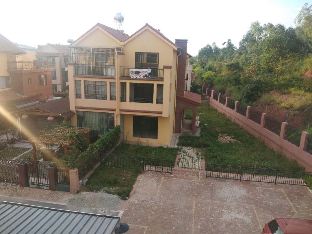 楚雄110万164平毛坯4房 南北好楼